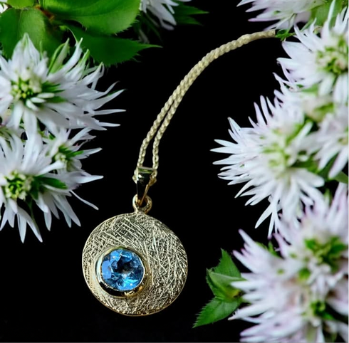 Selene Necklace Gold - Small in various gemstones