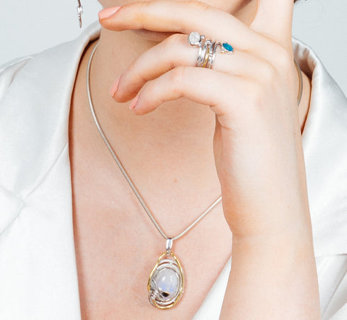 Lagoon Pendant Large in various gemstones