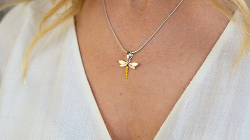 Wildlife Pendant - Small Dragonfly With Gold Tail & Free Chain